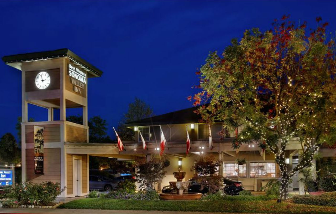 Valley Inn, Tapestry Collection By Hilton Hotel