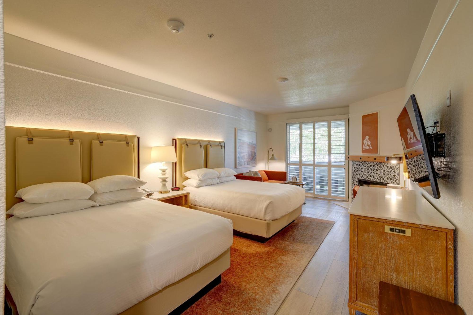 Valley Inn, Tapestry Collection By Hilton Hotel