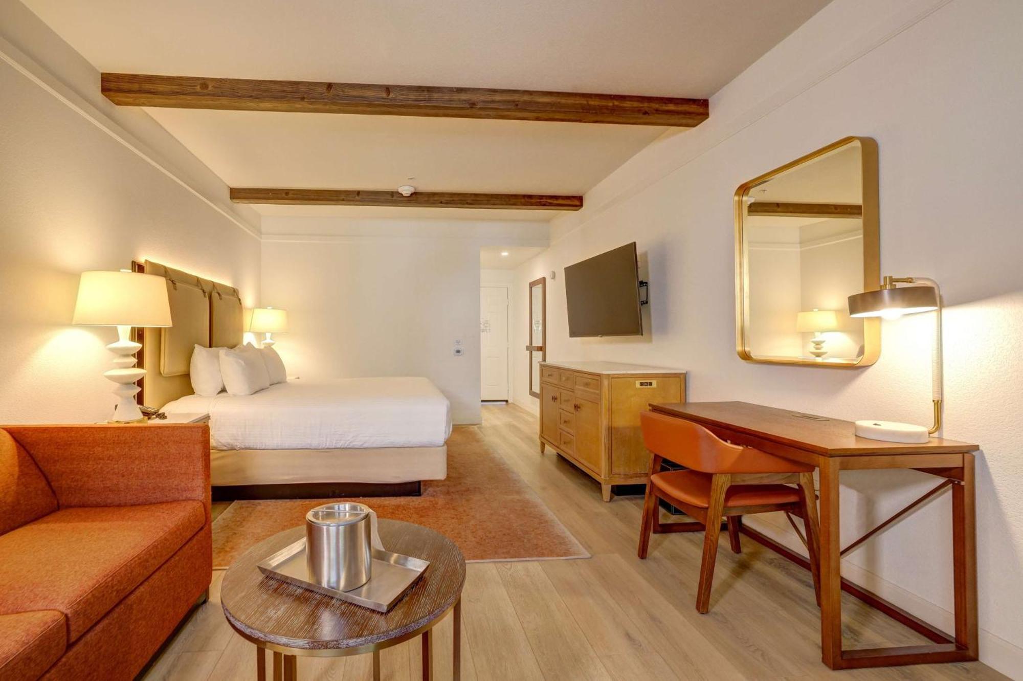 Hotel Valley Inn, Tapestry Collection By Hilton